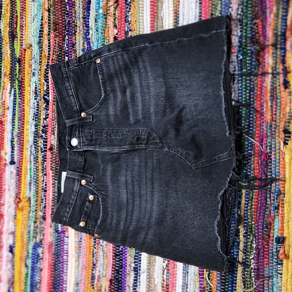 Levi's Premium Deconstructed Jean Skirt Dark Wash size 26 - Picture 2 of 7